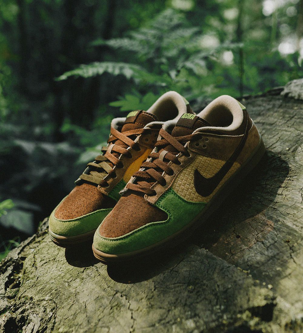 KICKSHAWAII X NIKE SB DUNK LOW